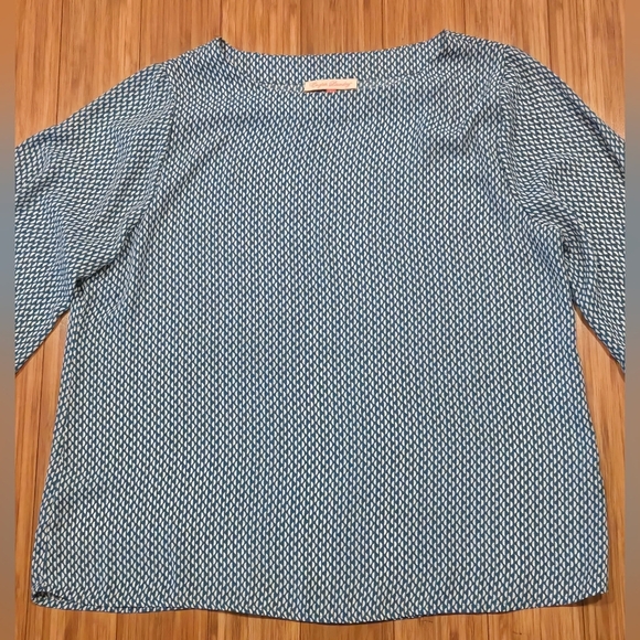 NWOT English Laundry Blue Patterned Top - Picture 2 of 8